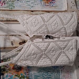 White DESIGNER LOOKING TOP